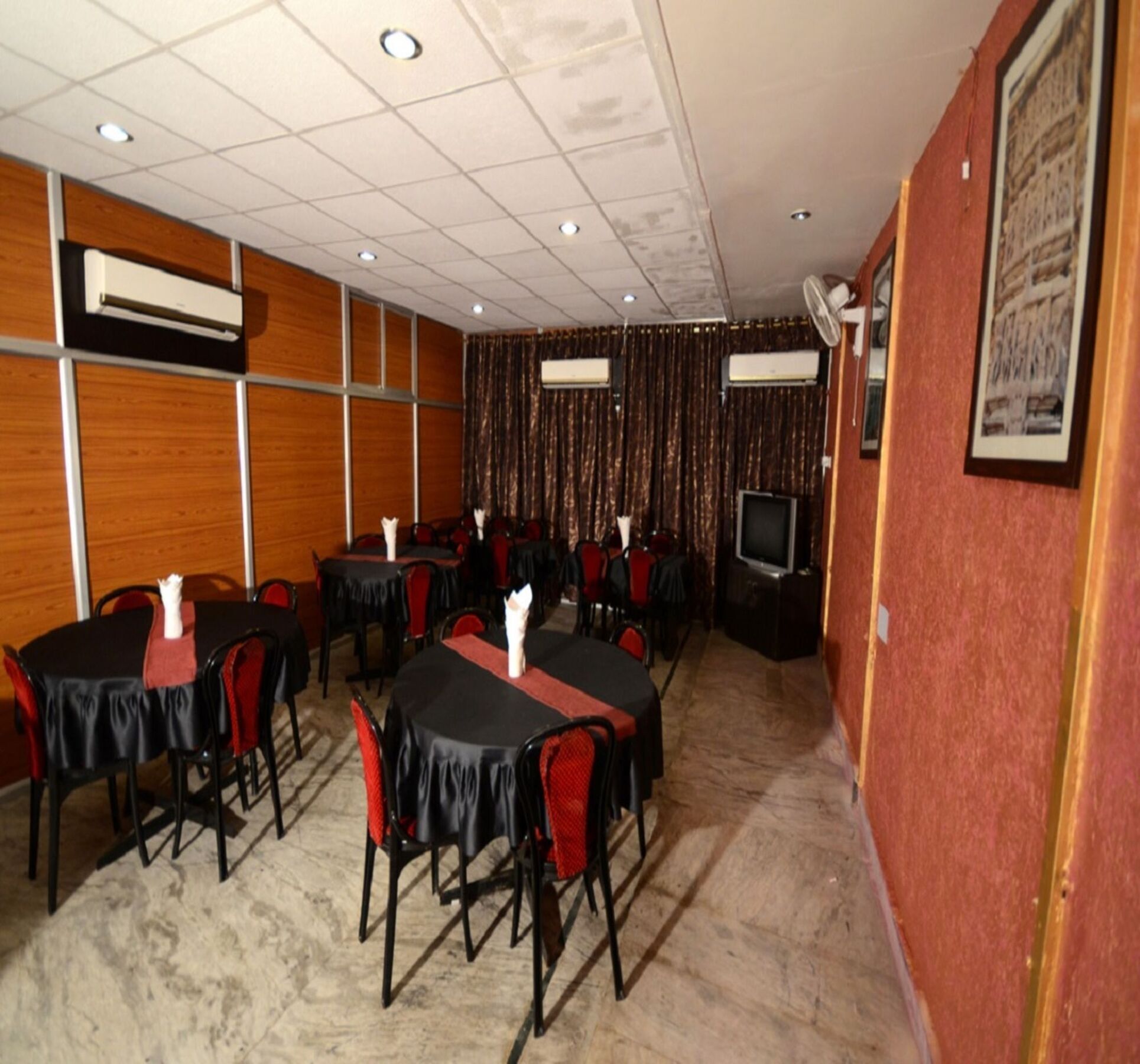 Oyo 2075 Hotel Kota Royal Eksteriør billede