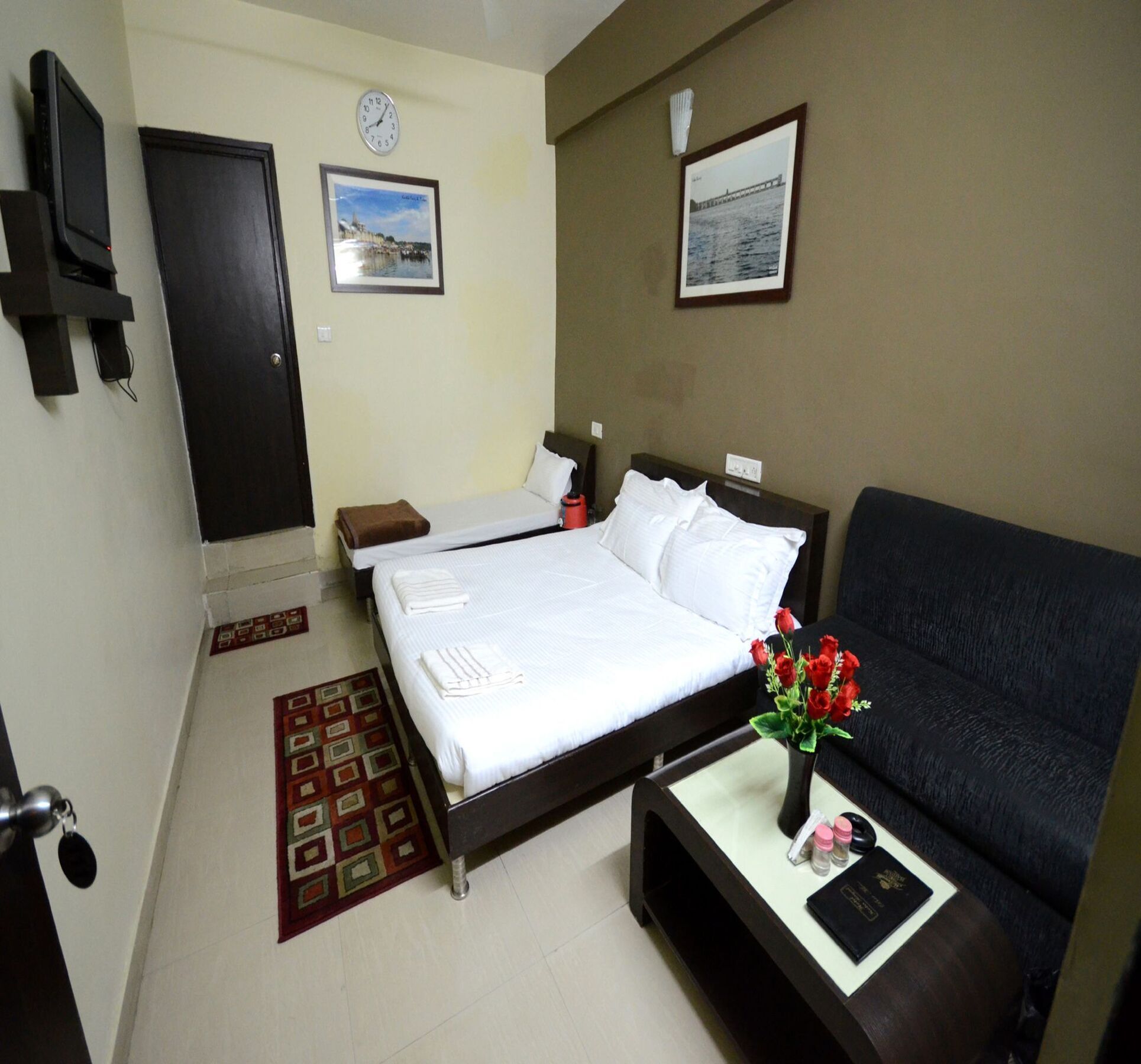 Oyo 2075 Hotel Kota Royal Eksteriør billede