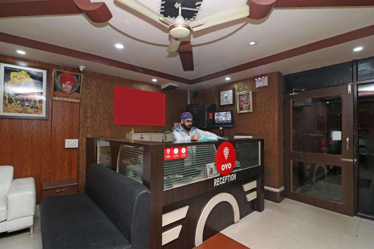 Oyo 2075 Hotel Kota Royal Eksteriør billede